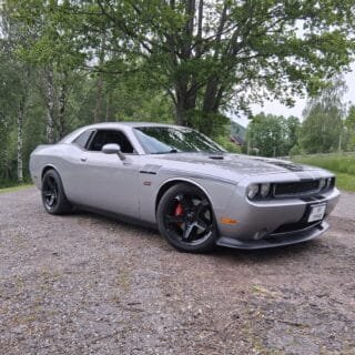 RACINGLINE B1393 - Dodge Hellcat style felger