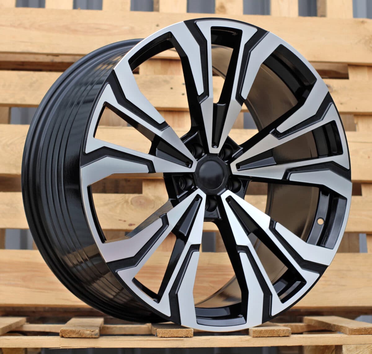 BMW X7 Style FBX307 Hybrid Forged Felger 22"