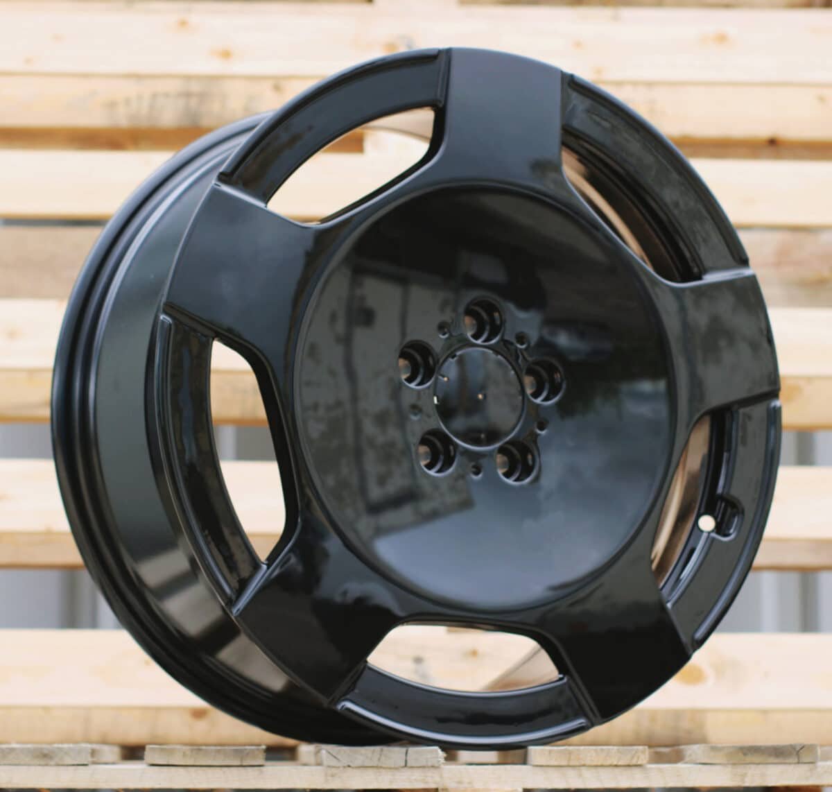 Mercedes V-Class / Vito felger – IN3518F Hybrid Forged Black Polished
