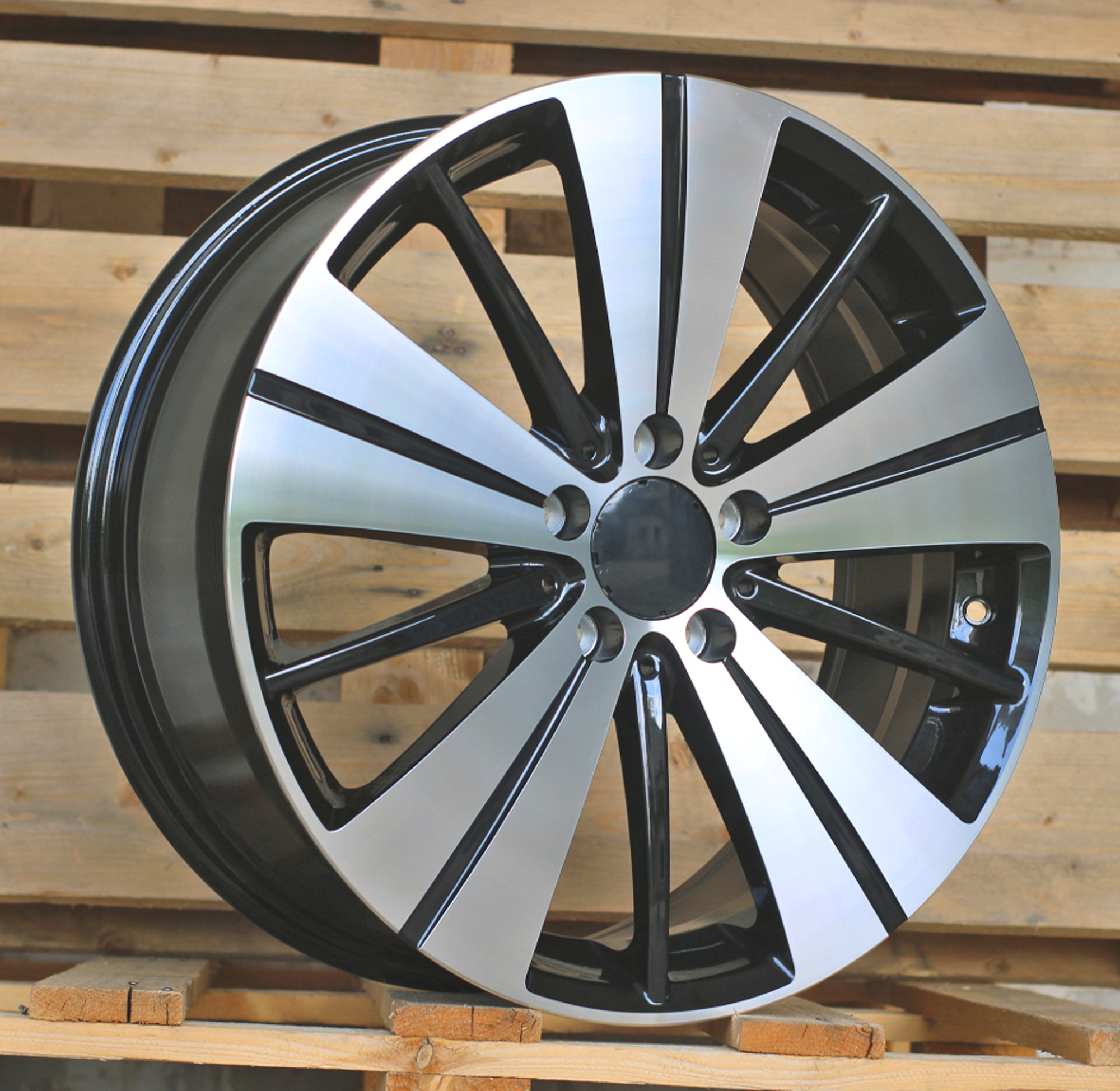 Racingline H3298F – MERCEDES GLA/GLB/EQA/EQB/CLA Style felger