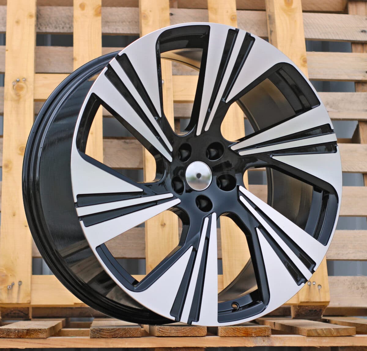Audi Q8 Style felger – FB007 Hybrid Forged Black Polished