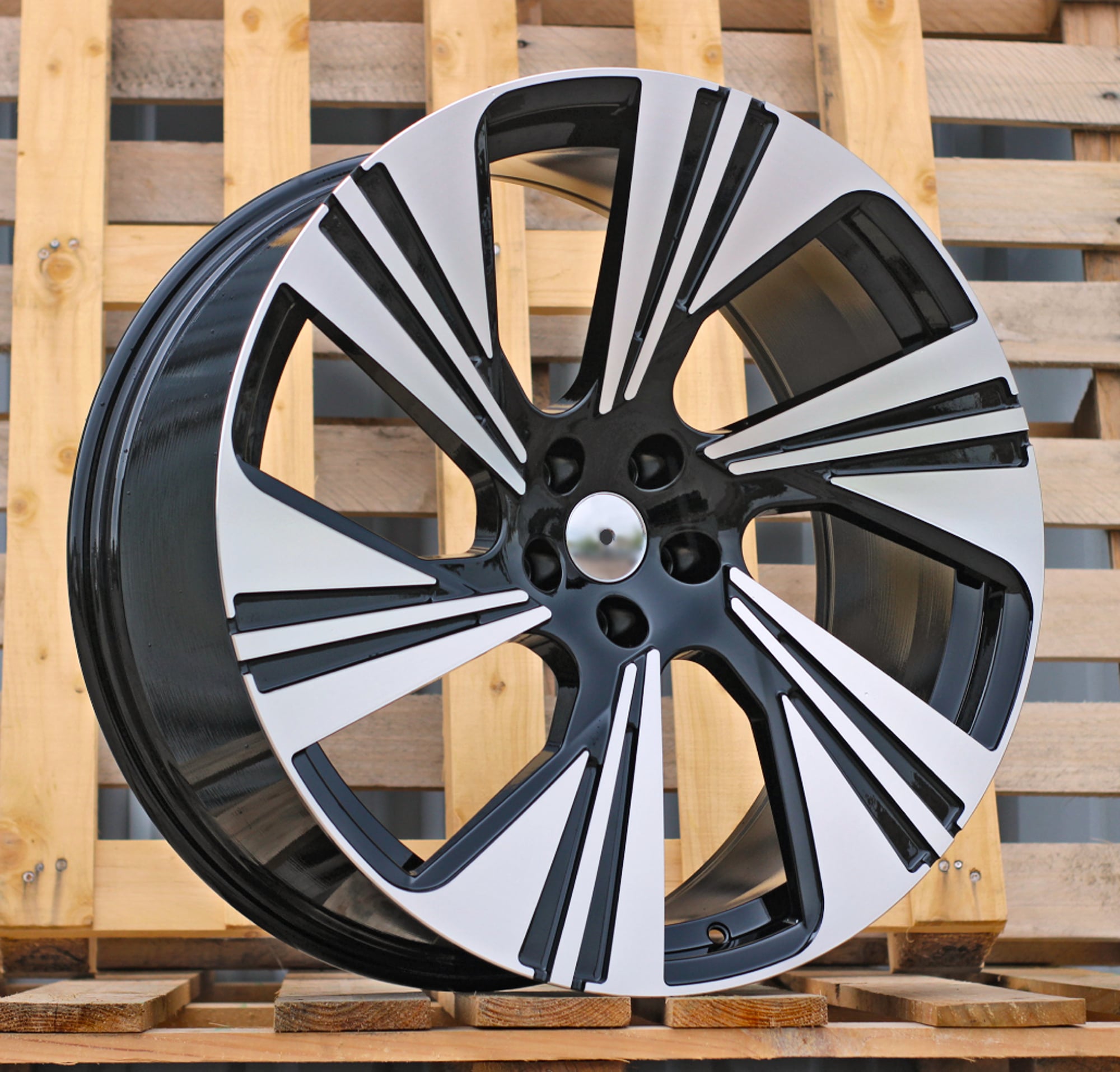 Racingline FB007 – Audi Q8 & Q8 e-tron Felger R21/R22 Black Polished