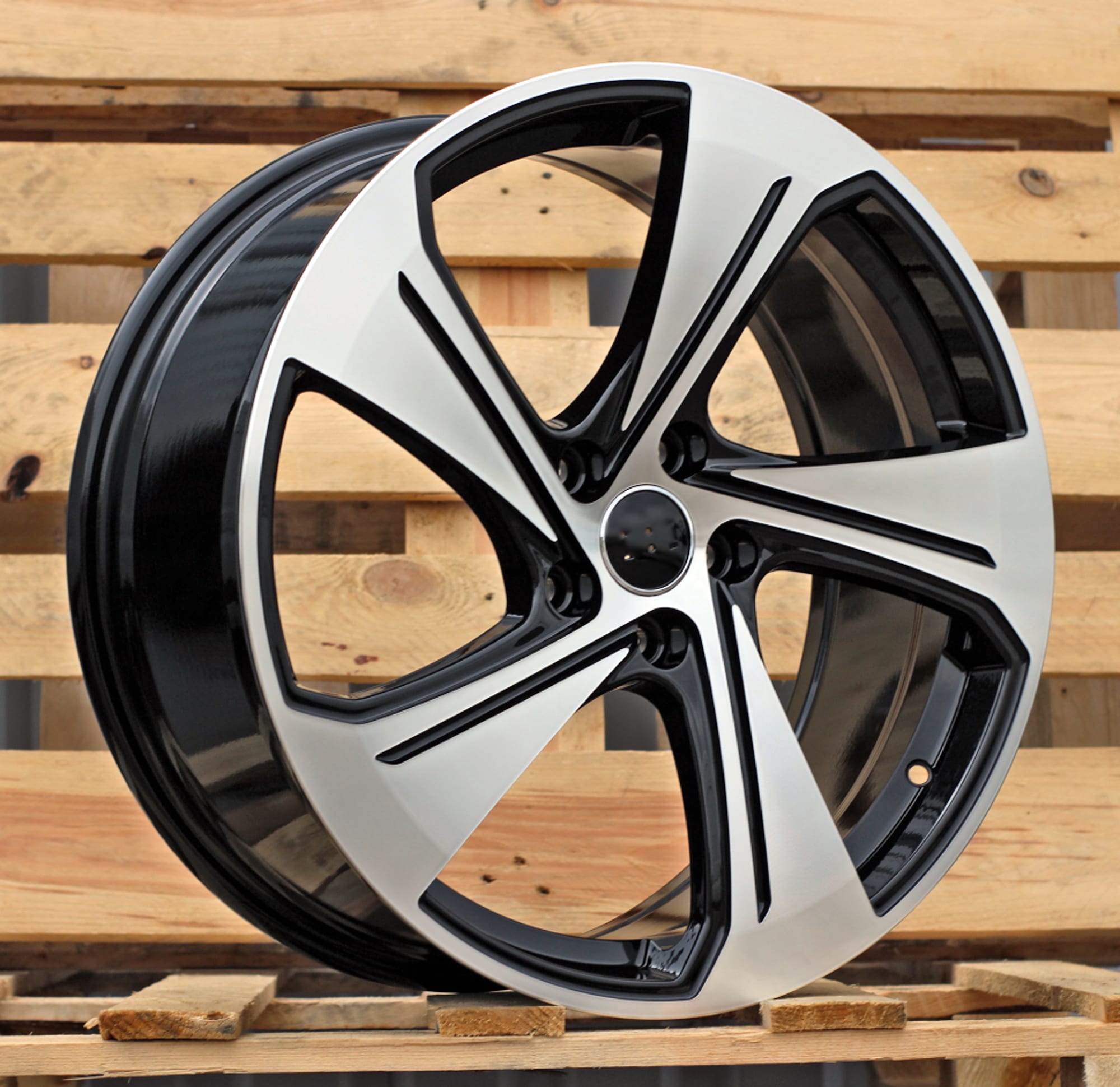 Audi YS1270 Hybrid Forged Felger Black Polished & Grey Polished Matt 18-19 Tommer