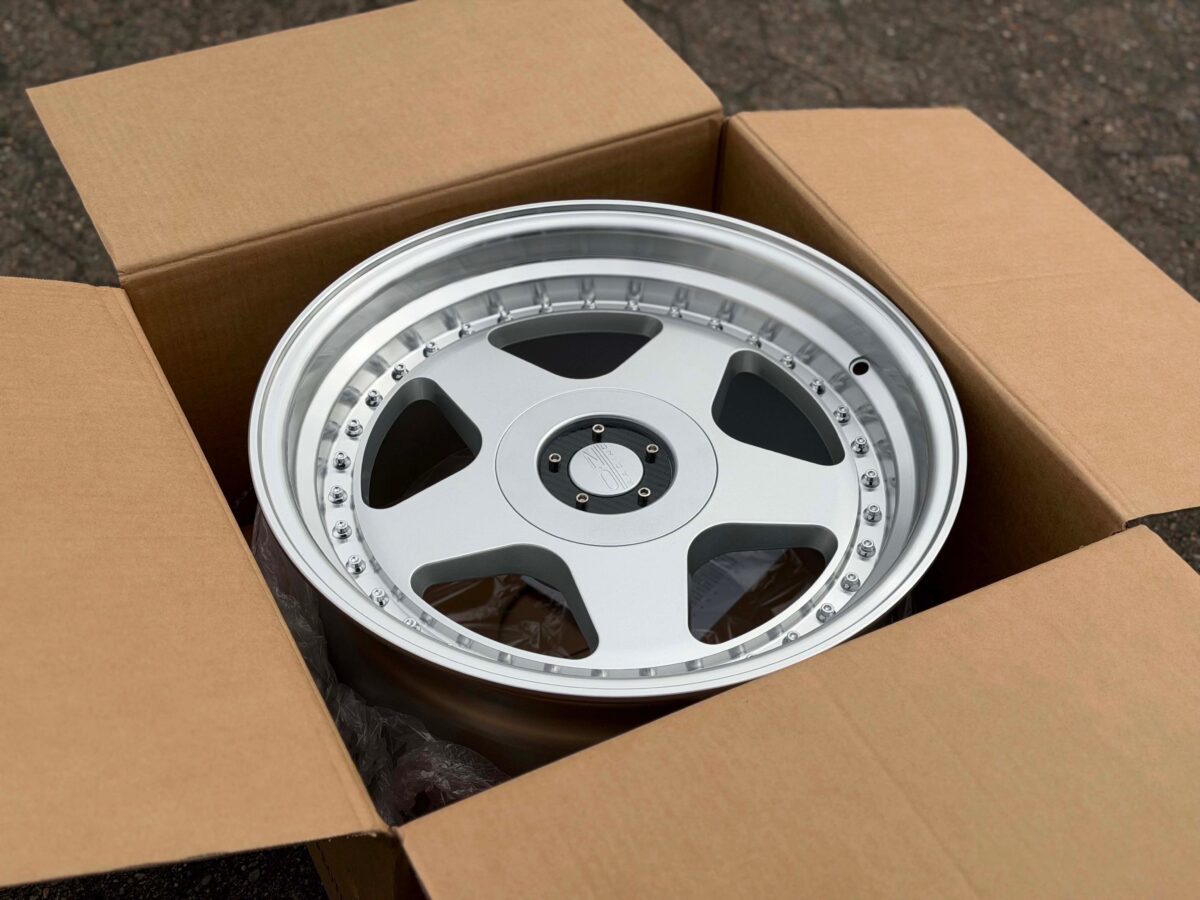17" BMW OZ Style Kant Felger Silver Polished Lip