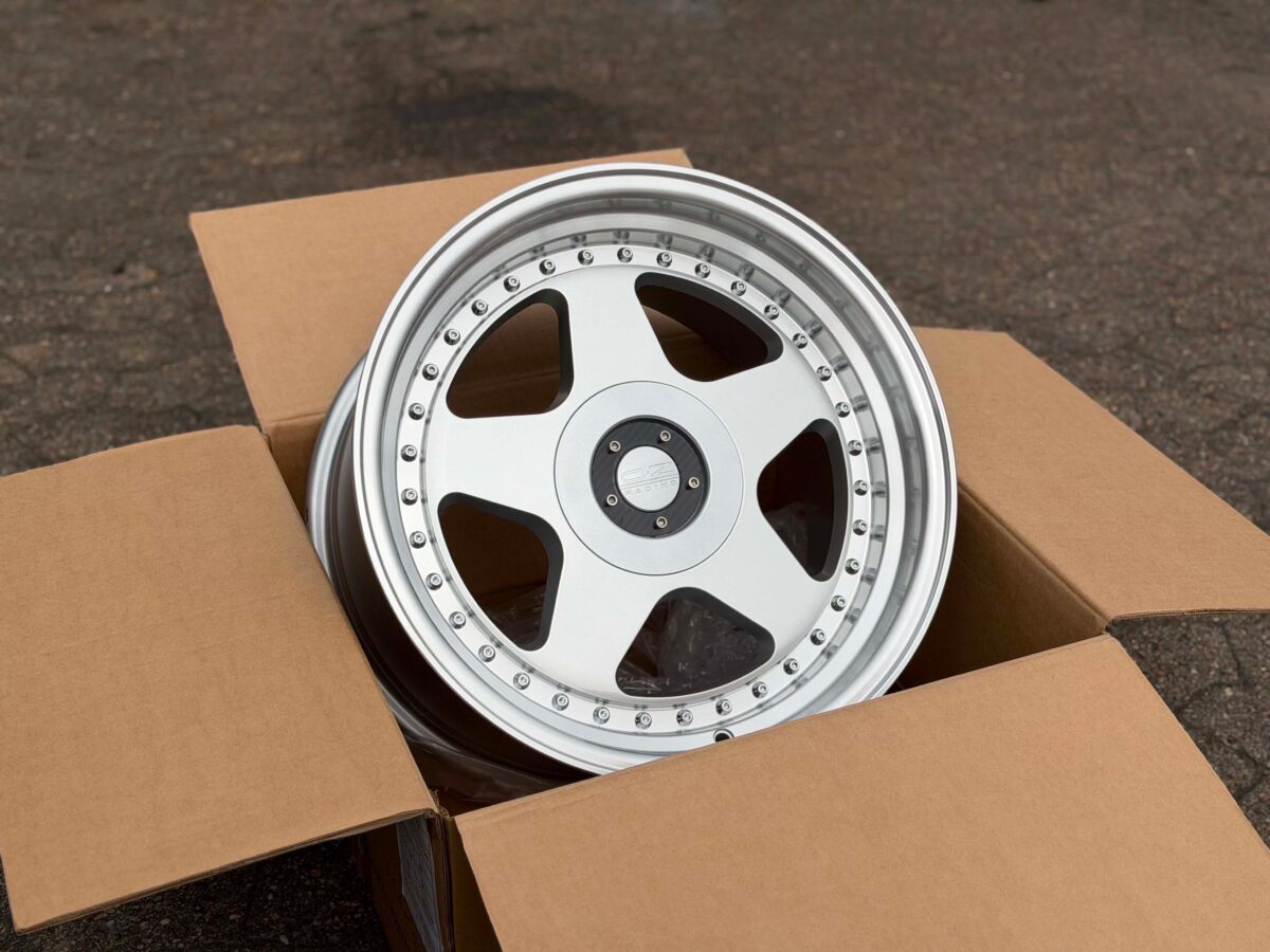 17" BMW OZ Style Kant Felger Silver Polished Lip