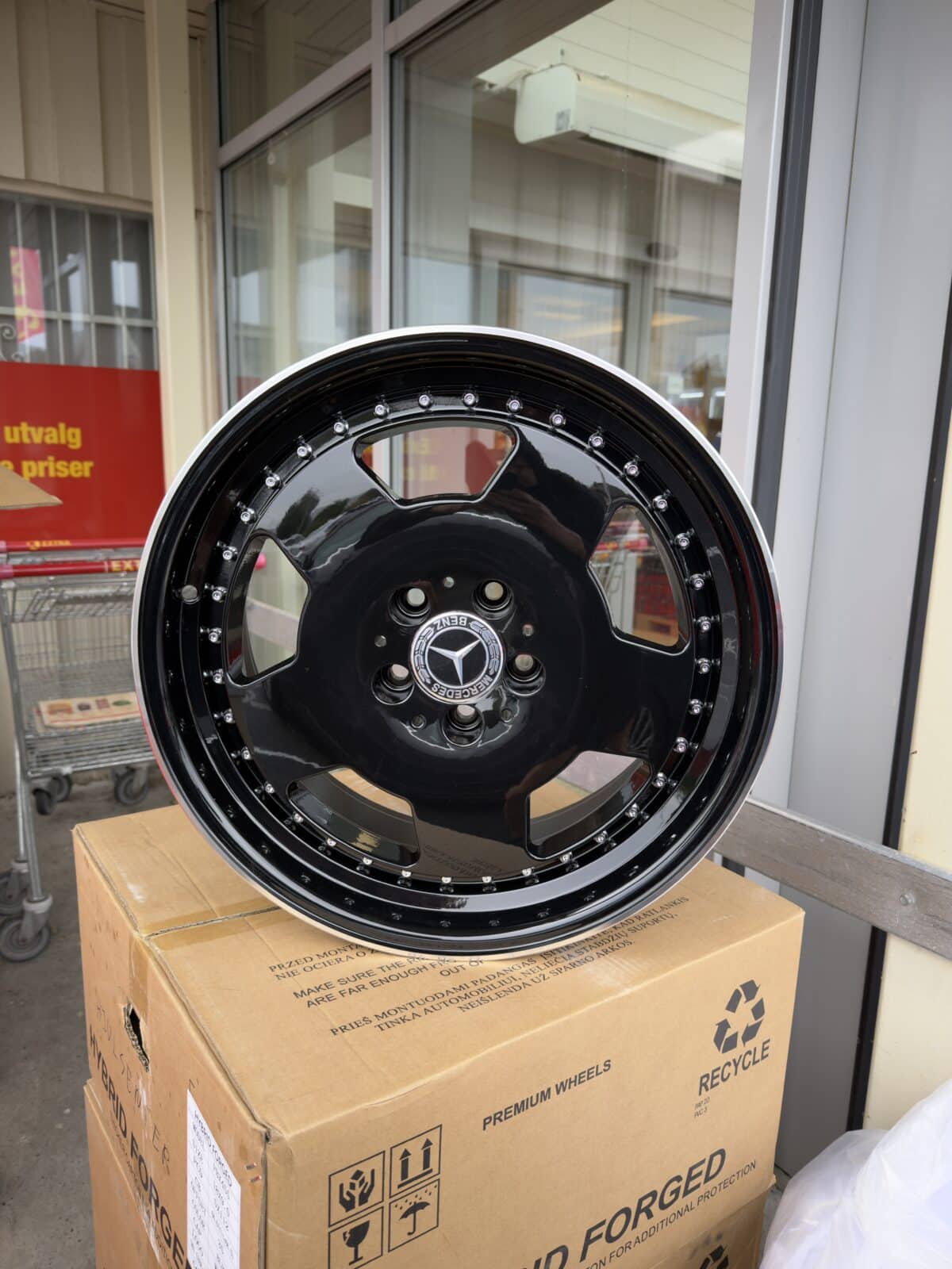 Mercedes Monoblock Style Hybrid Forged Felger 18"